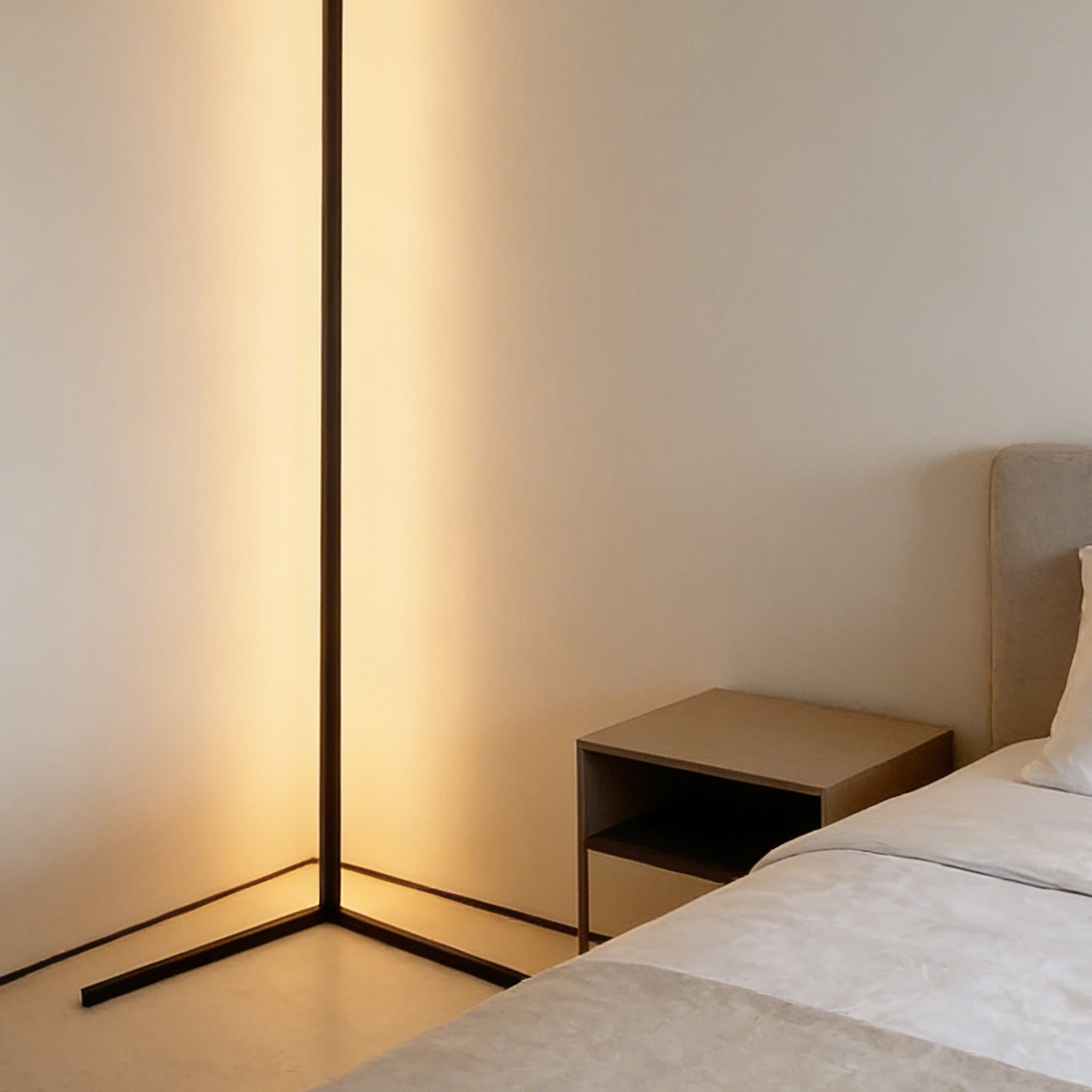 Niko Corner Floor Lamp